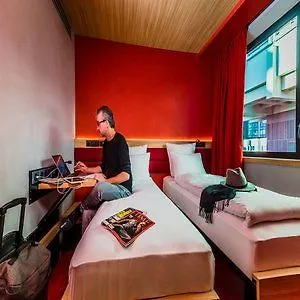 Hotel Yooma Urban Lodge Tour Eiffel París